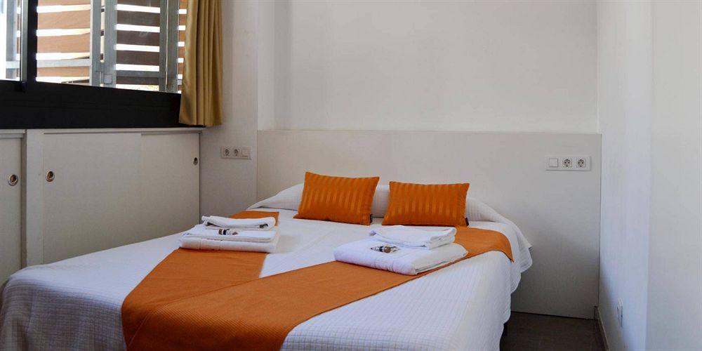 Apartamentos Living Valencia-Vitoria Esterno foto