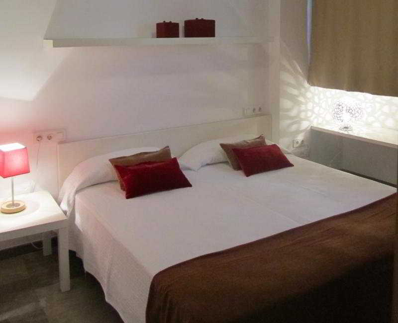 Apartamentos Living Valencia-Vitoria Esterno foto